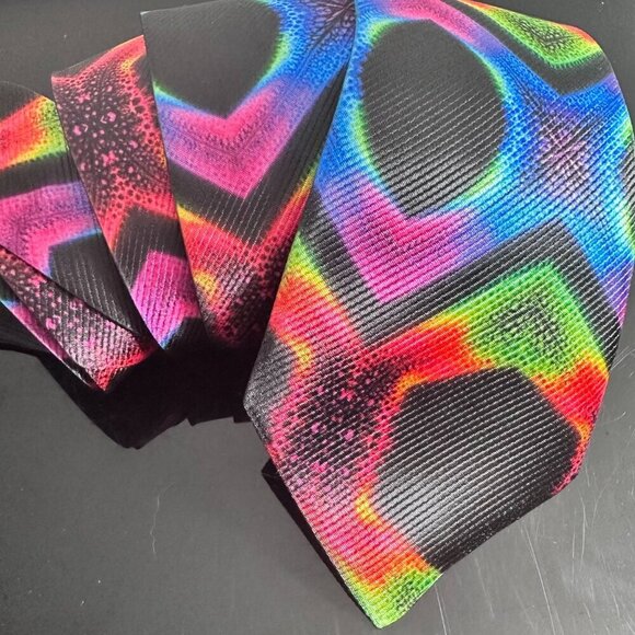 Tie Trippy Designer Menswear Necktie Hippie Psychedelic Tie Dye Fractal Rainbow - Picture 5 of 8